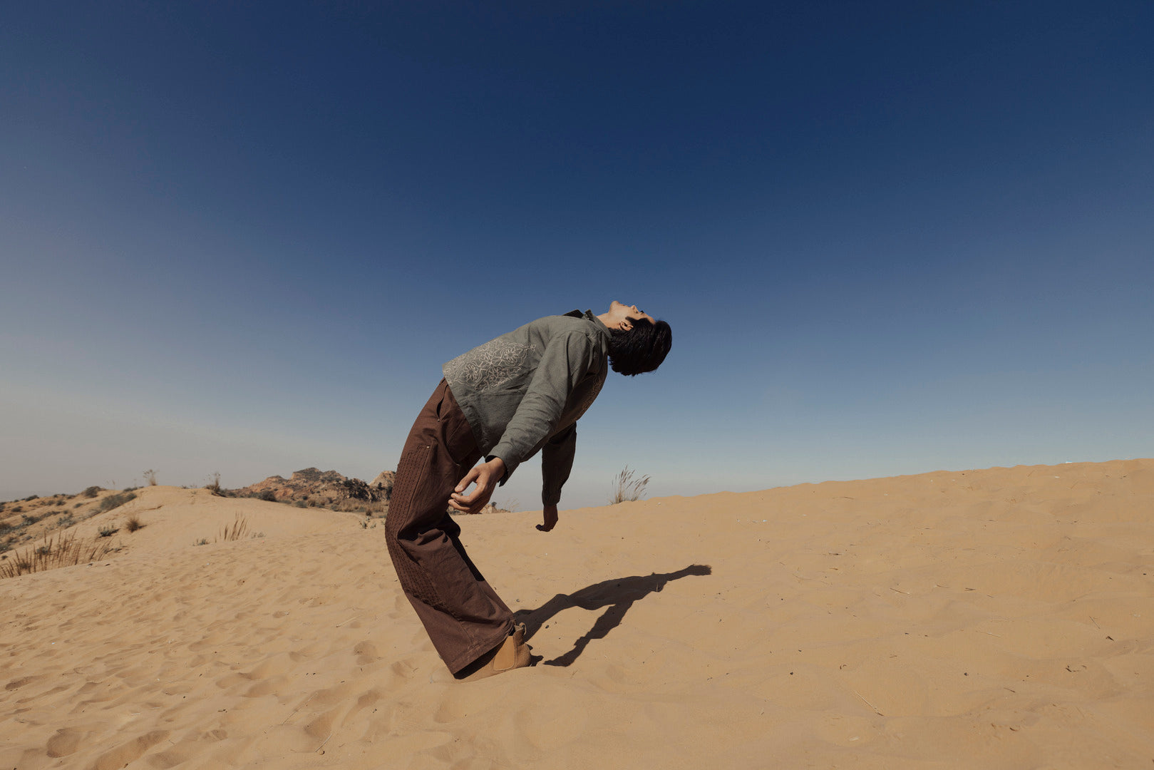 Fashion in desert