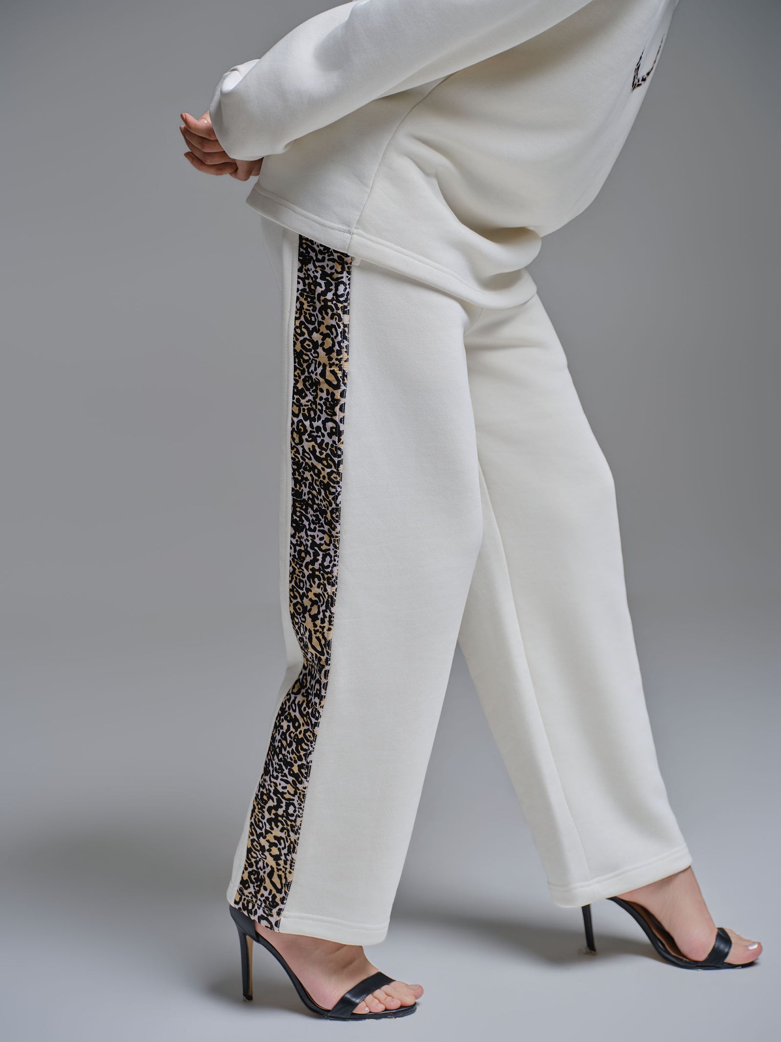 LUNAR SWEATPANTS
