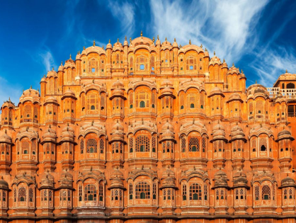 We are coming at Heritage Door in Jaipur, Hawa Mahal